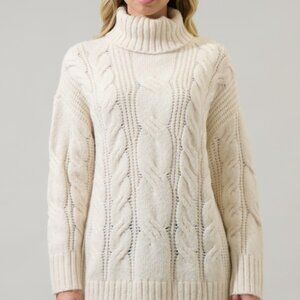 Vanilla Cream Oversized Tunic Sweater NWT